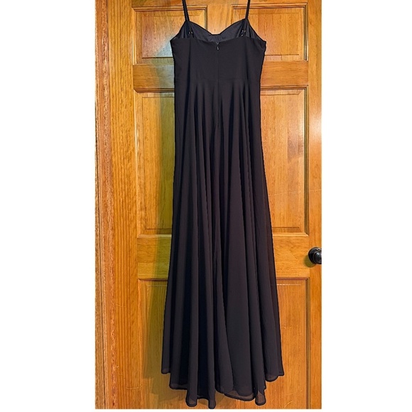 Women’s Lulu’s sleeveless leg slit gown, formal, cocktail dress in BLACK MEDIUM - Picture 4 of 10